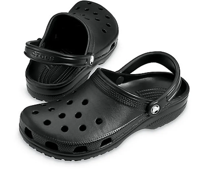Crocs Classic Croc in Black-1