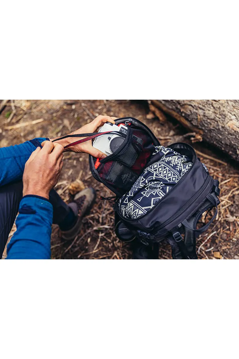 Gregory Kiro 28 Backpack in Obsidian Black-6