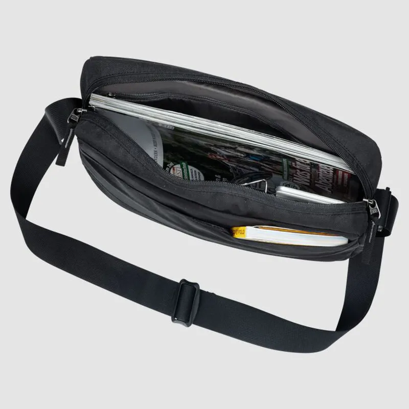 Jack Wolfskin Pam Bag in Midnight Blue-1