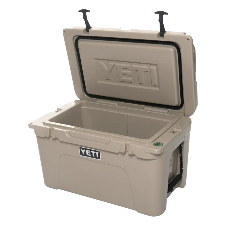 Yeti Tundra 45 Cool box in Tan