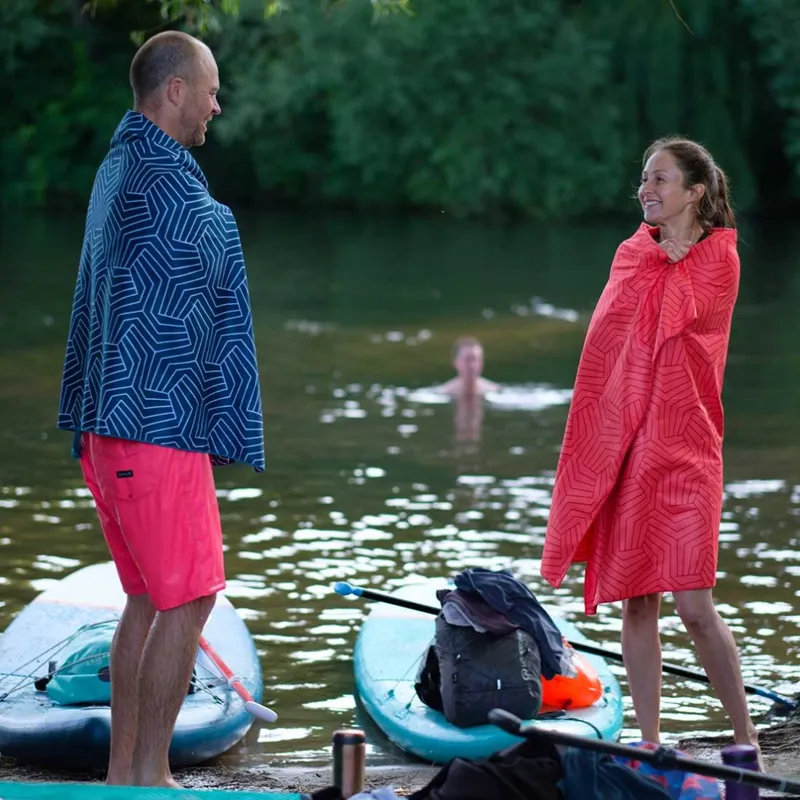 Lifeventure Recycled SoftFibre Giant Trek Towel Geometric Navy-3