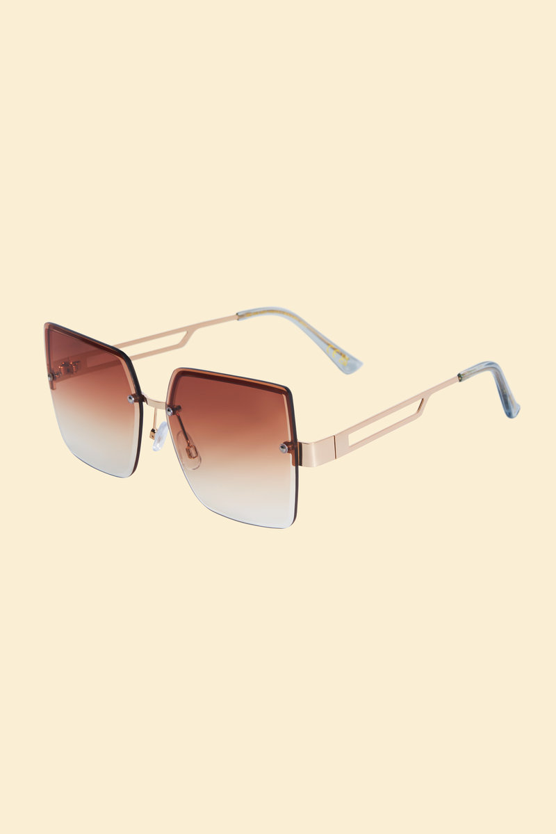 Powder Dahlia Luxe Sunglasses in Gold