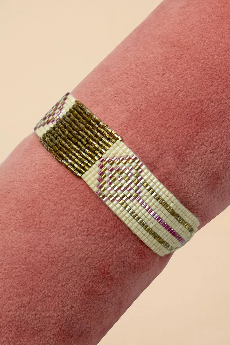 Powder Beaded Bracelet in Pink Diamonds/Gold Bar