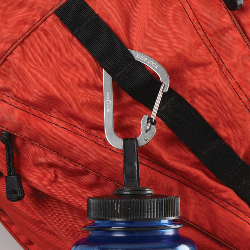 Niteize Sidelock Carabiner No. 4 in Black-2