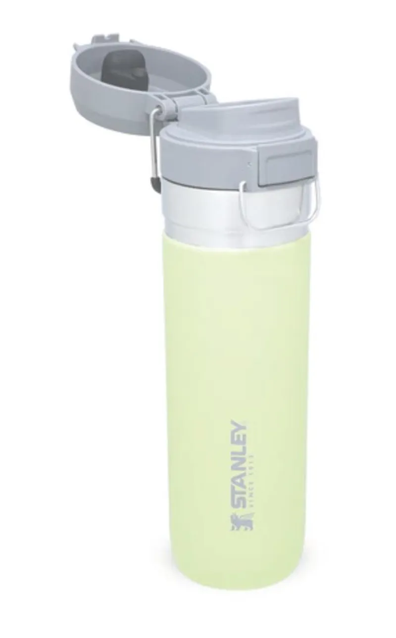 Stanley Quick-Flip Water Bottle 0.7L in Citron-1