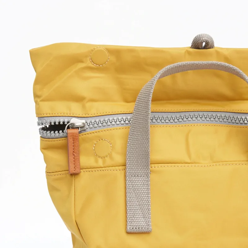 Roka Canfield B Small Sustainable in Corn-1