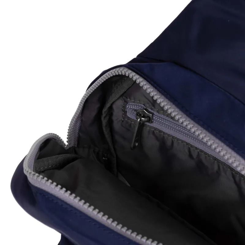 Roka Willesden B L Sustainable Midnight-3