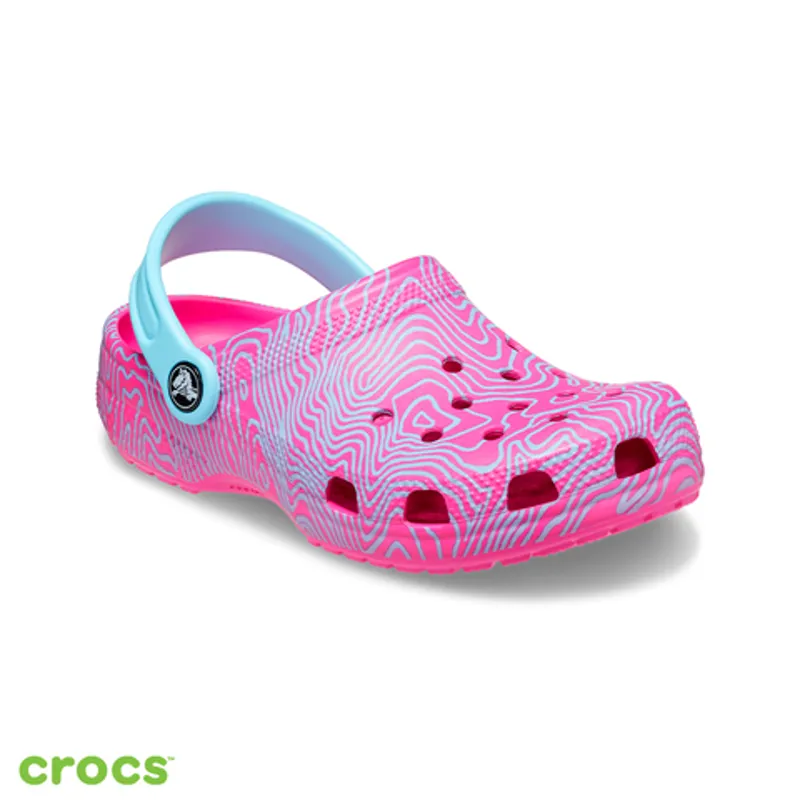 Crocs Classic Topographic Clog Kids in Juice/Multi