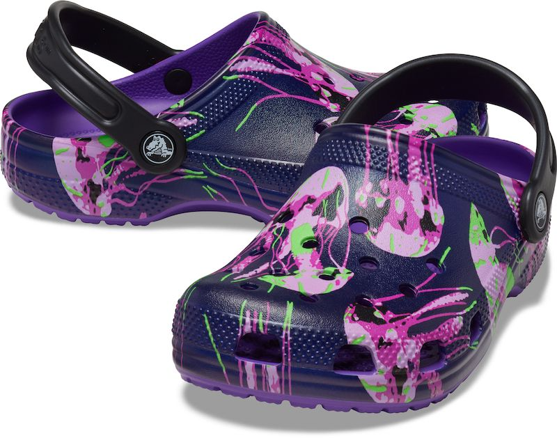 Crocs Classic Meta Scape Clog Kids in Neon Purple/Multi-4