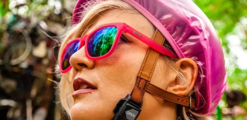 Goodr Flamingos On A Booze Cruise Sunglasses-2