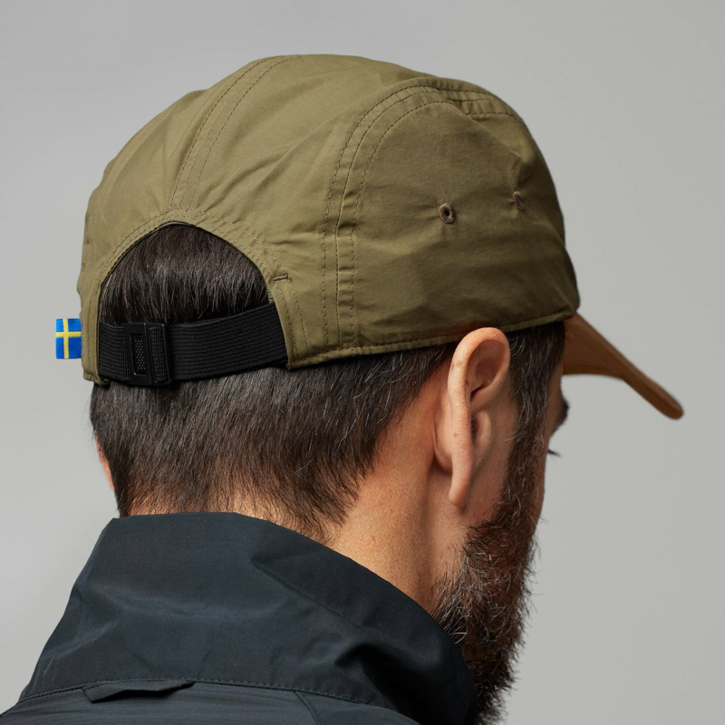 Fjallraven High Coast Wind Cap in Green-2