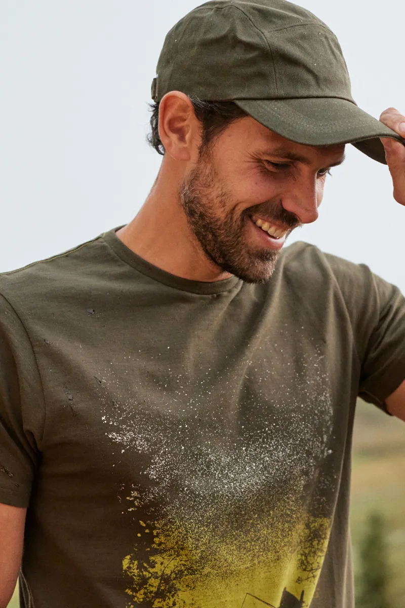 Weirdfish Bowers Waxed Cap in Fir Green