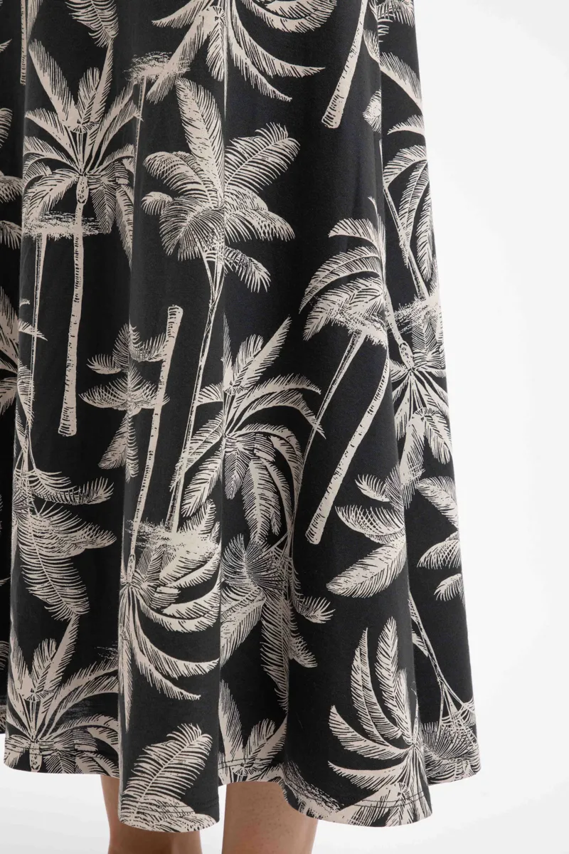 Weirdfish Tivoli Printed Jersey Dress in Black-7