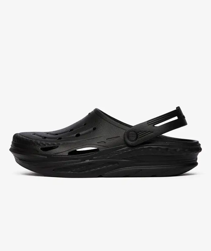 Crocs Off Grid Clog in Black