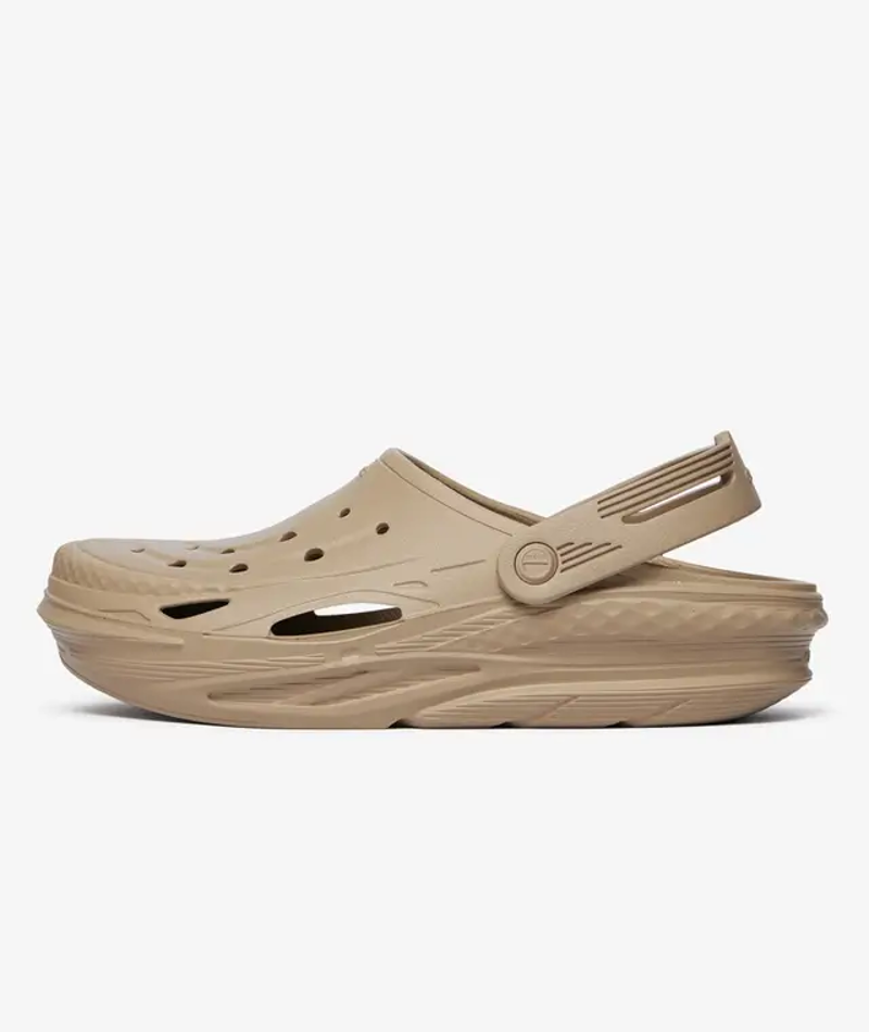 Crocs Off Grid Clog in Cobblestone