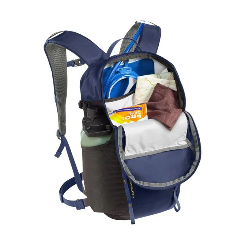 Camelbak Cloud Walker 18 in Navy-3