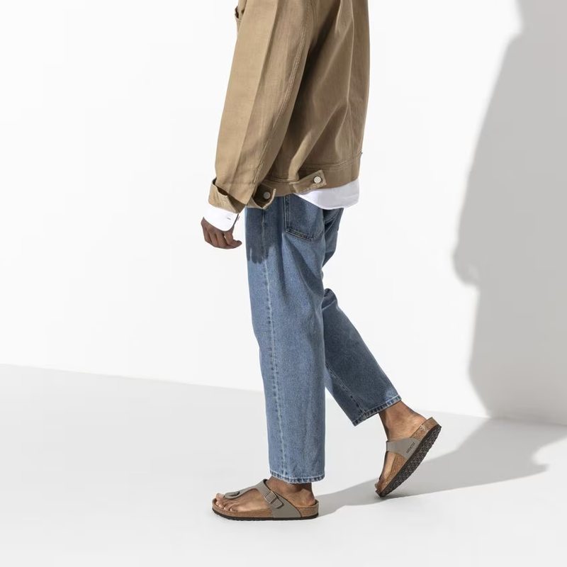 Birkenstock Gizeh Birko-Flor Nubuck in Stone-2