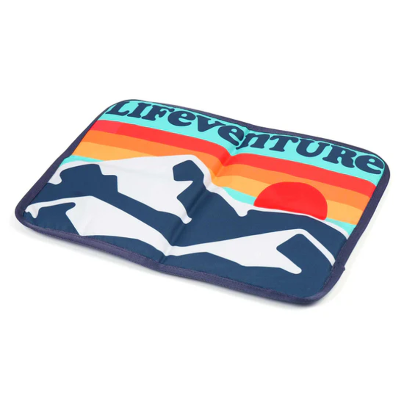 Lifeventure Sit Mat in Retro-2