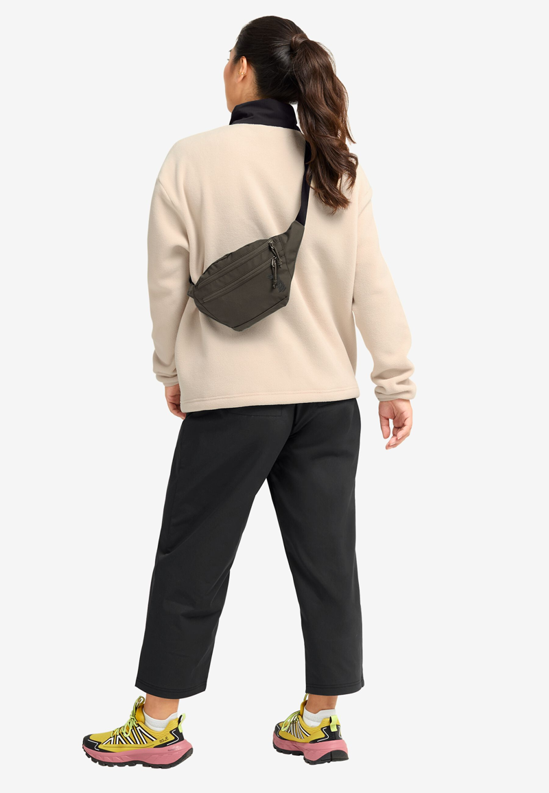 Jack Wolfskin Konya Hipbag in Osidian Moss-1
