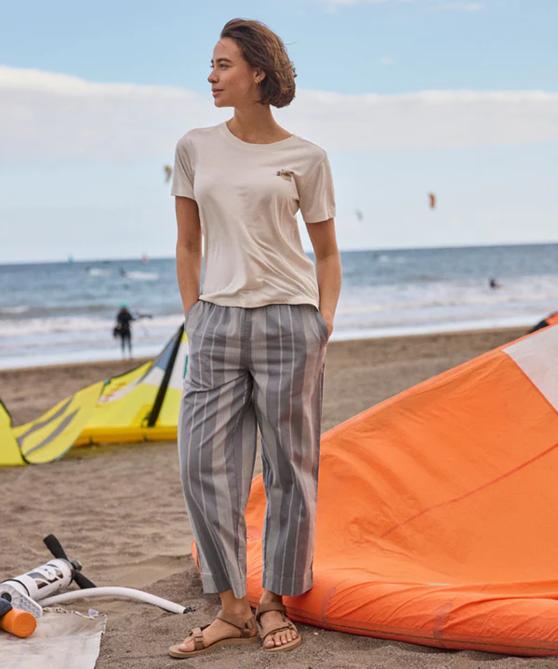 Sherpa Bali Mountain Tee Womens in Peetho -3