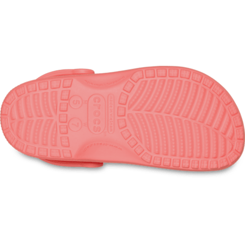 Crocs Classic Clog in Guava-3