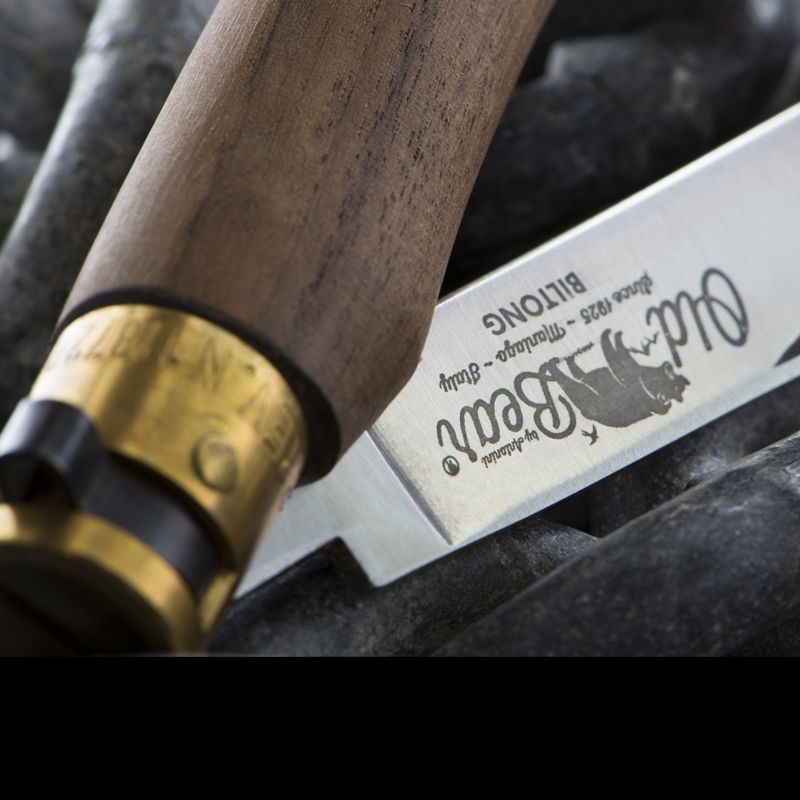 Old Bear Walnut Biltong Folding Kife-1