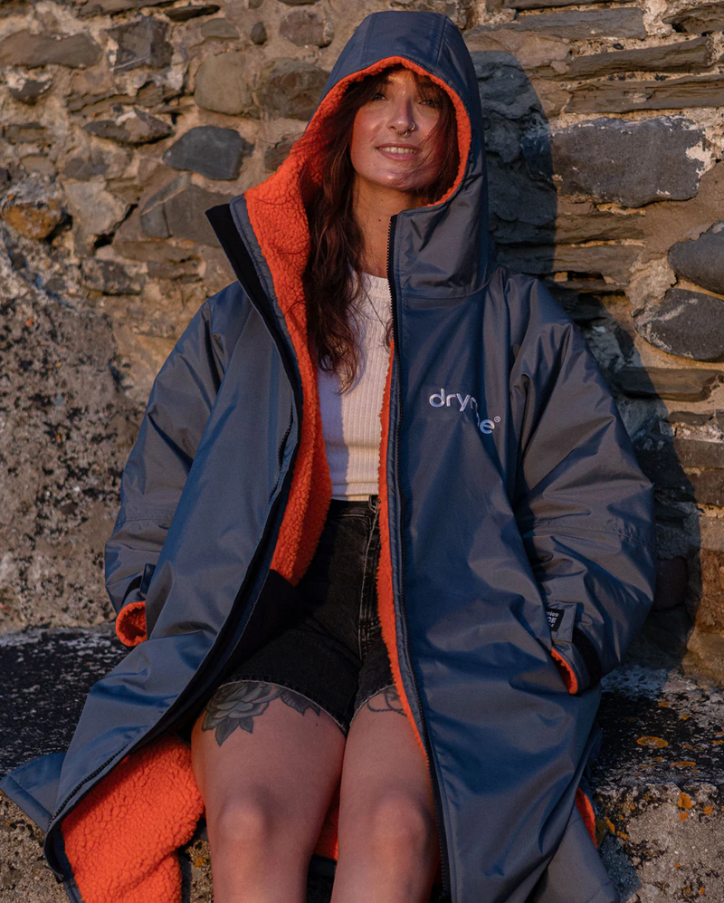 Dryrobe advance Longsleve V3 in Dark Grey / Orange-4