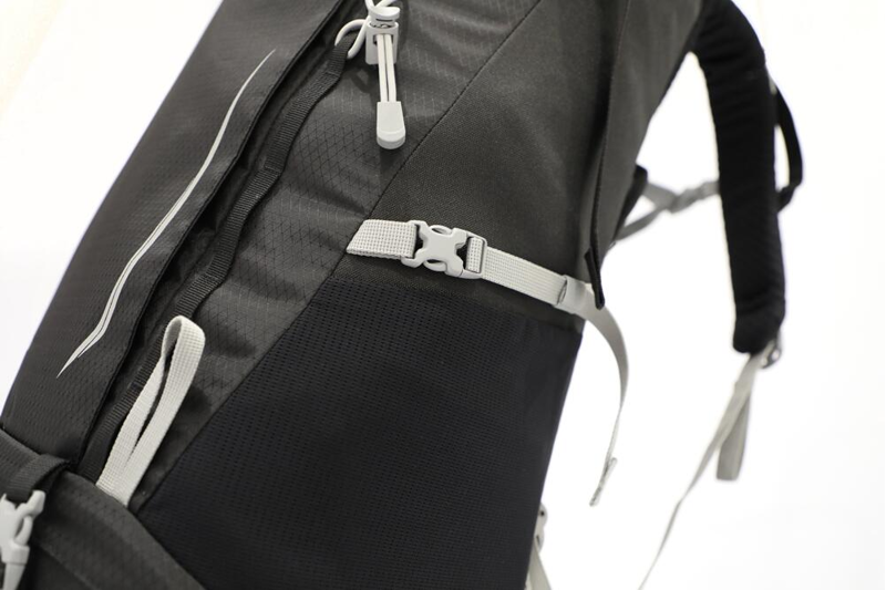 Vango Denali Pro 60:70 Rucksack in Black-8