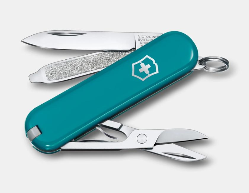 Victorinox Classic SD in Mountain Lake