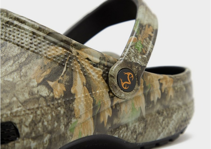 Crocs Classic Real Tree Edge Clogs in Walnut-3