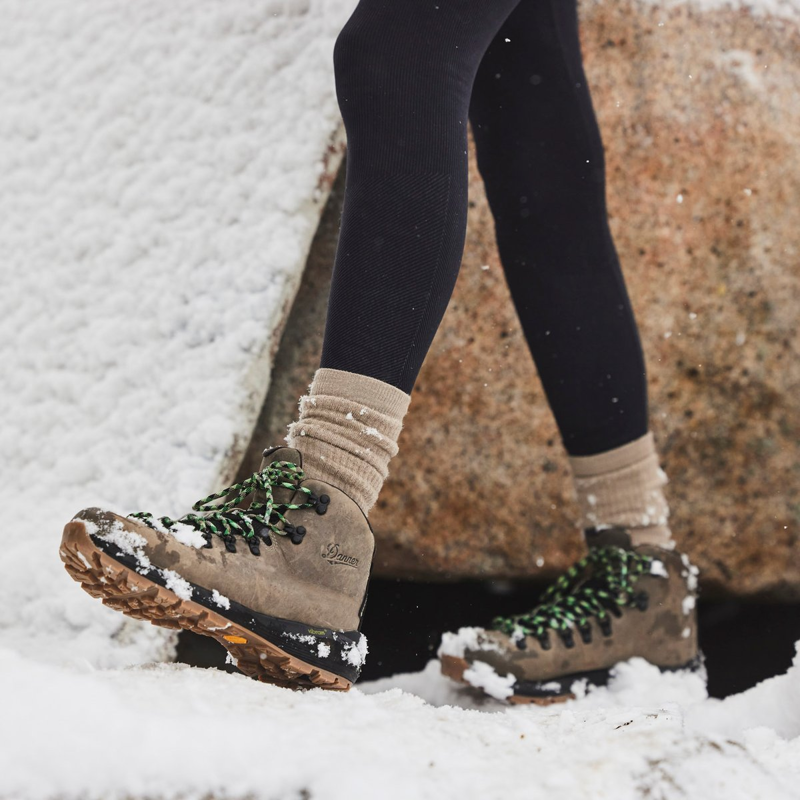 Danner Mountain 600 Evo GTX Boots Womens in Tin Gray/Island Green-9