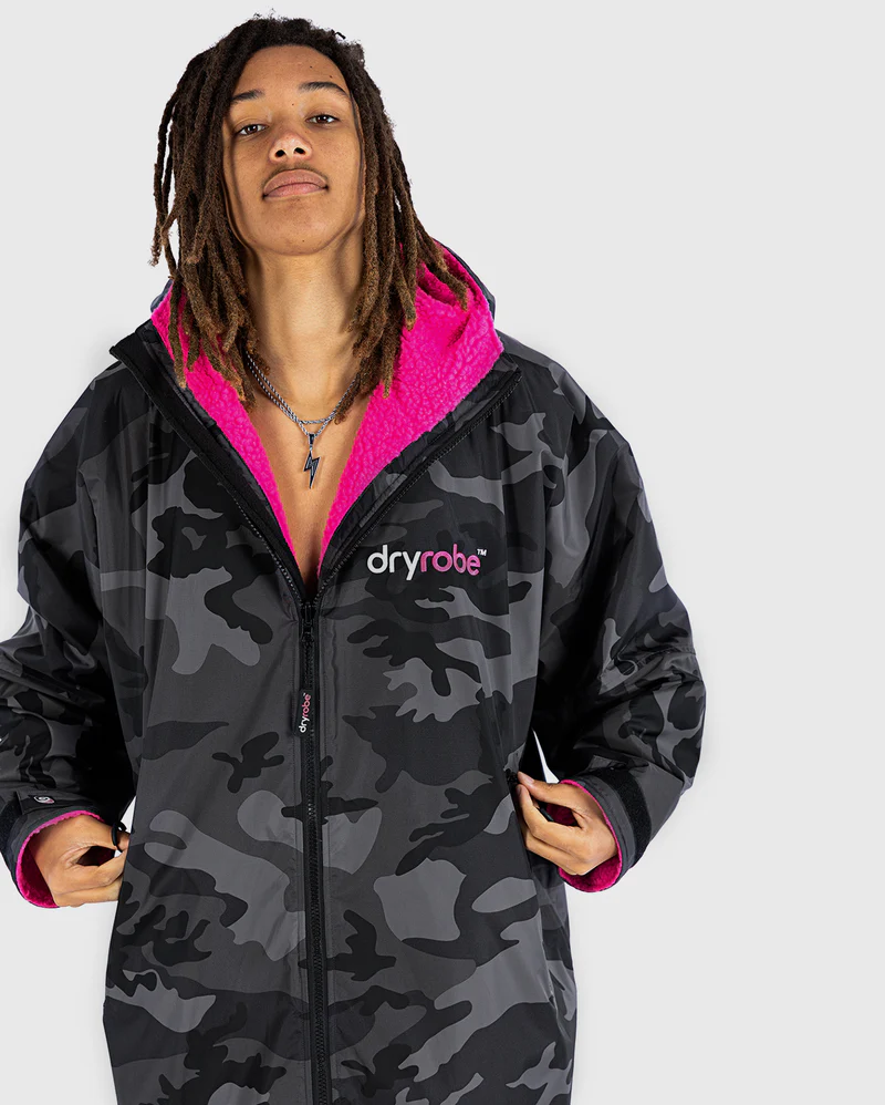 Adults dryrobe Advance Long Sleeve Black Camouflage Pink-4
