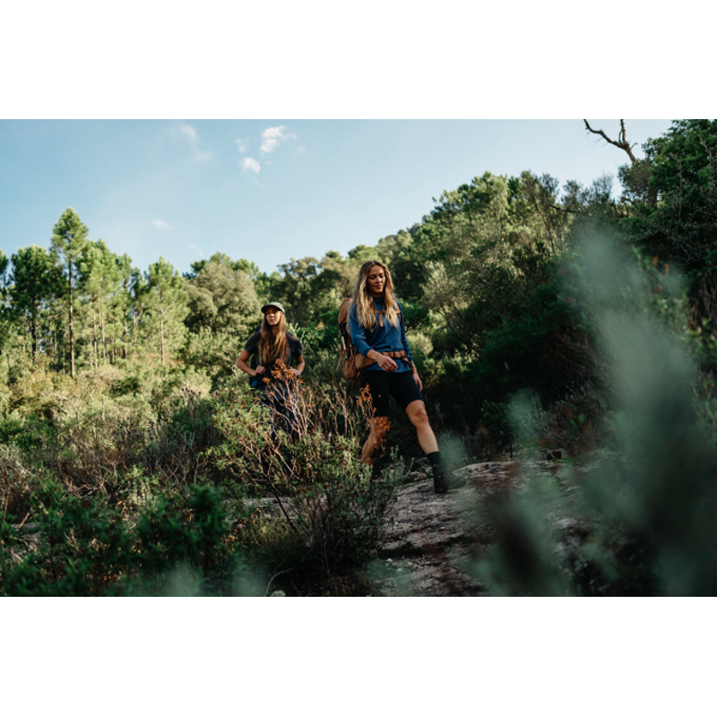 Fjallraven Abisko Short Tights Womens in Black-4