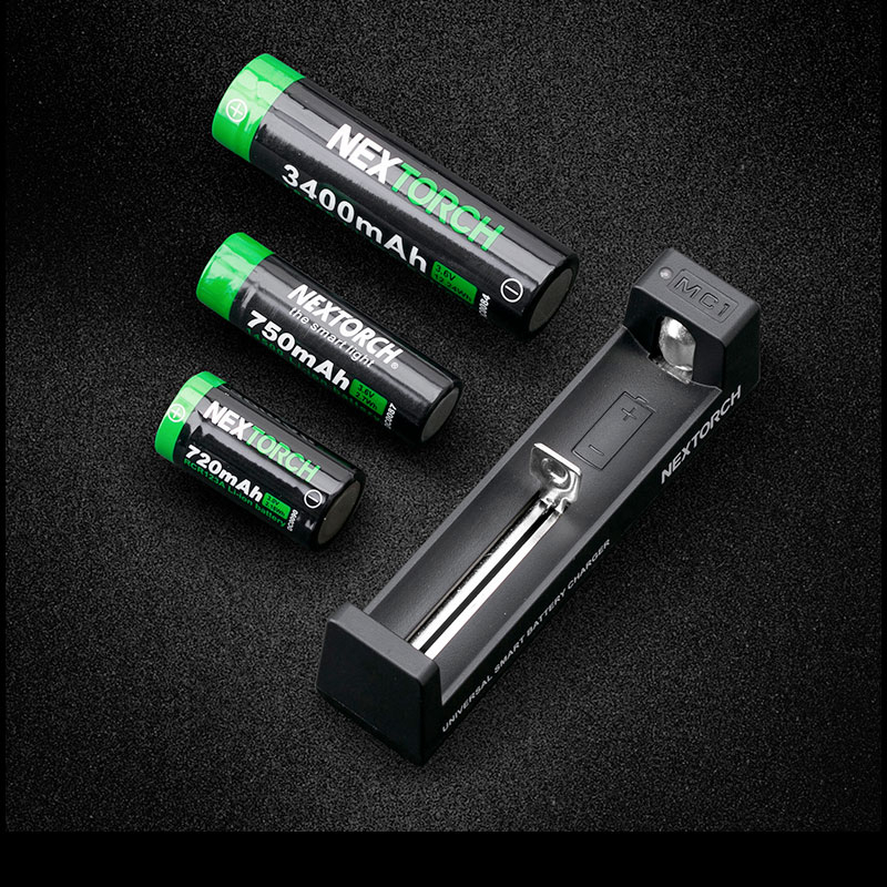 Nextorch DC10 Universal Battery Charger -1