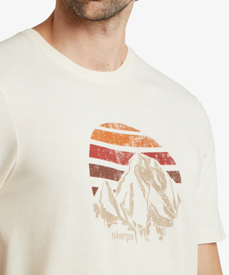 Sherpa Bali Retro Sunset Tee Mens in Peetho-5