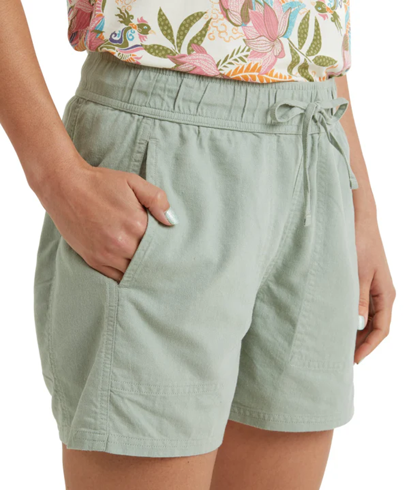 Sherpa Palmo Shorts Womens in Celery-5